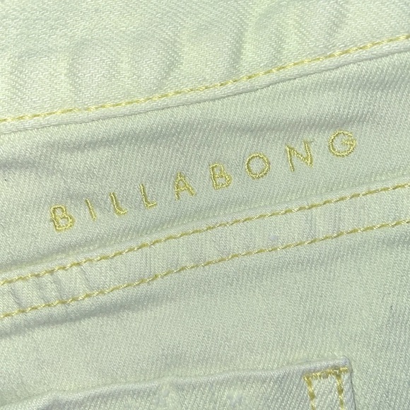 Billabong Laneway denim shorts size 3 - Picture 3 of 9